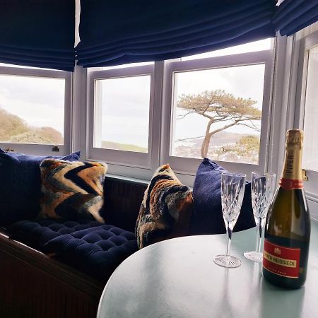 Westwell Hall Guest Accommodation, Bed & Breakfast, Luxury Rooms 일프러컴 외부 사진